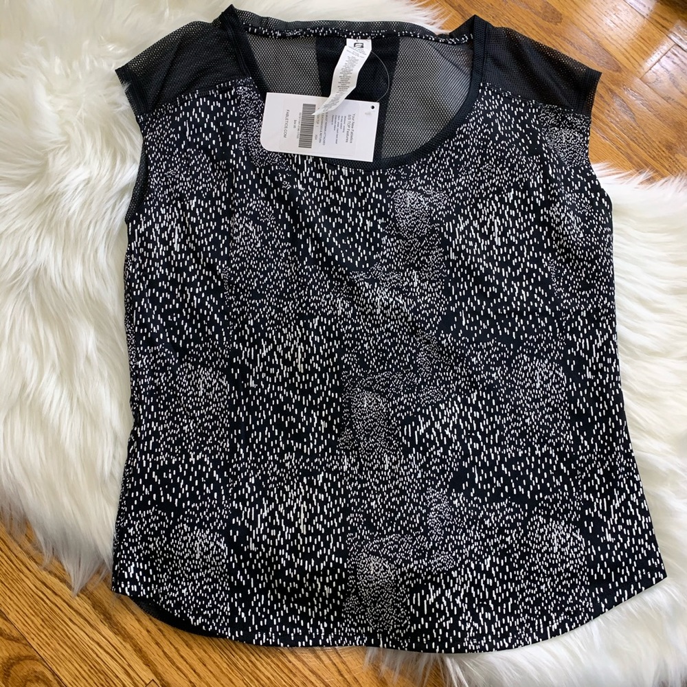 Fabletics woman’s Vanessa active wear top XS - Picture 3 of 6